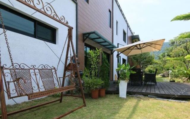 Jing Garden B&B