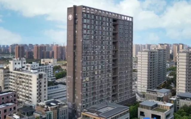 JI Hotel (Ningbo International Convention Center Longhu Yinzhou Tianjie) – Outside – Ningbo