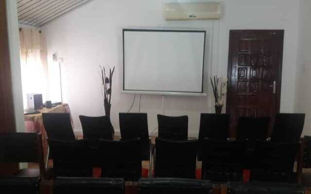 Alexander Plaza Ltd Hotel