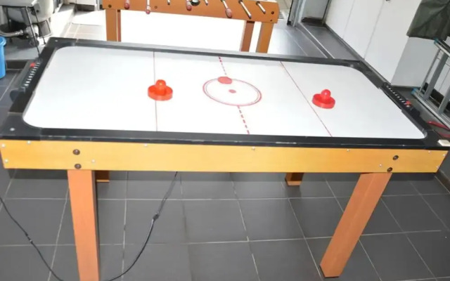 Charming Belgian Getaway, Vakantiewoning in Oudsbergen - 3 Bedrooms & Garden