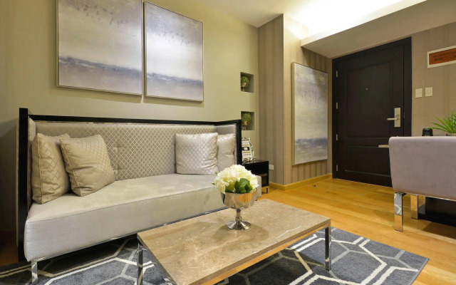 Milano Versace Suites