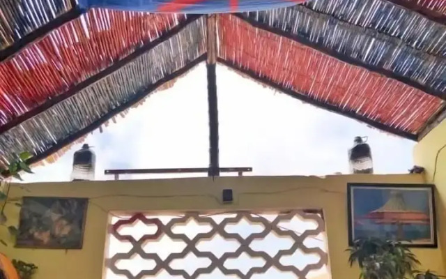 Nomad Surf House - Hostel