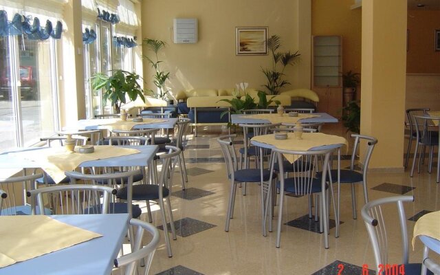 Hotel Briz