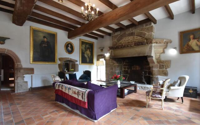 Heritage Mansion in Brittany with Terrace