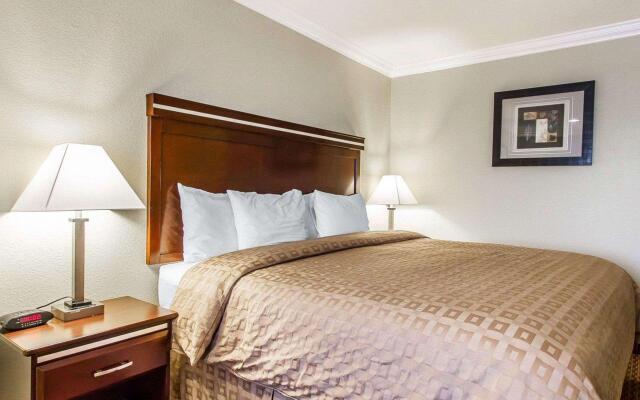 Studio 6 Mesa, AZ – Near Downtown & Sloan Park