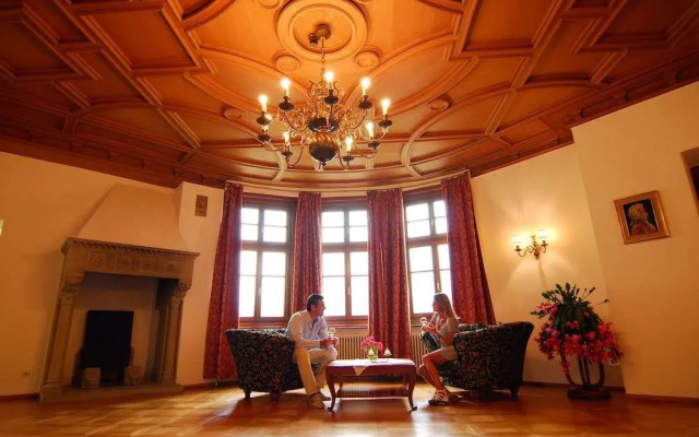 Mirabell Alpine Garden Resort