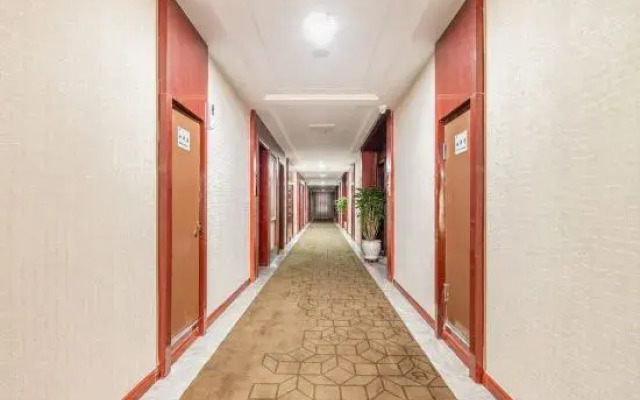 Yinlong International Hotel