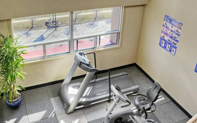 Holiday Inn Hotel & Suites London by IHG