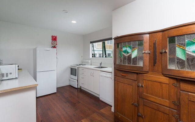 Lakeside City Apartments - Penthouse