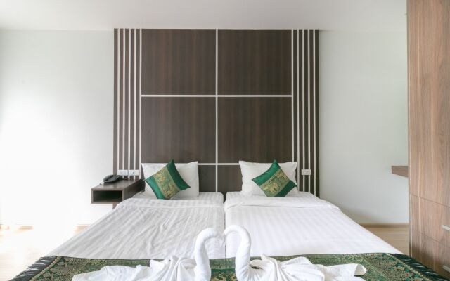 Golden Manora Hotel Bangtao Beach