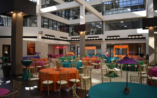 Sheraton Lisle Naperville Hotel