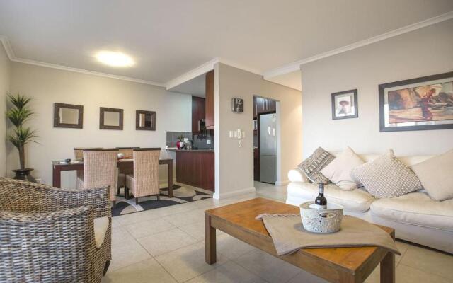 2 Bedroom apartment with Breathtaking Views!