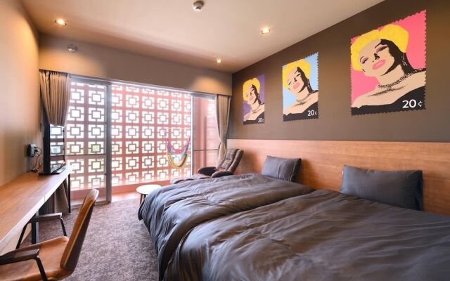 Hotel Pink Hibiscus