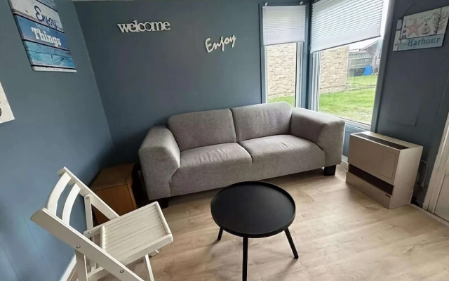 Lovely Holiday Home in Vlaanderen With Garden