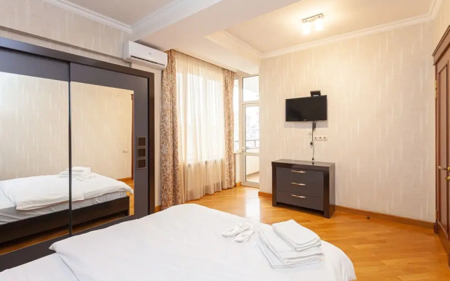 Stay Inn on Buzand 13