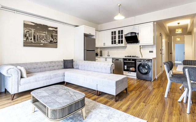 Comfy Flat In Sisli With Central Location
