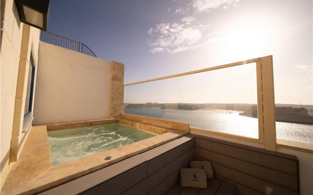 Iniala Harbour House