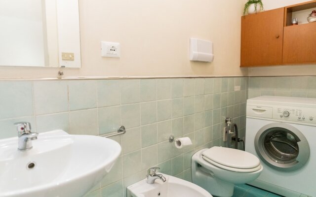 Τhe welcoming Rocchetto residence at 25m from P. Erbe