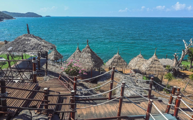 Paree Hut Resort Koh Sichang