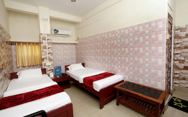OYO 9637 Hotel Upasana Palace 2
