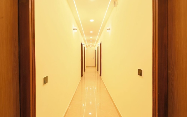 Fabhotel Pvs Grand
