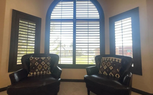 Epiphany 5 Bedroom Home by RedAwning