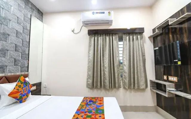 Fabhotel Sriya