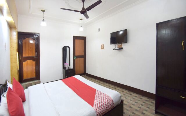 OYO 5395 Maple Inn Resort