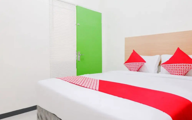 Oyo 1247 Antosa Family Residence