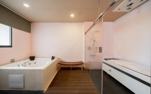 Tianxiaju Motel