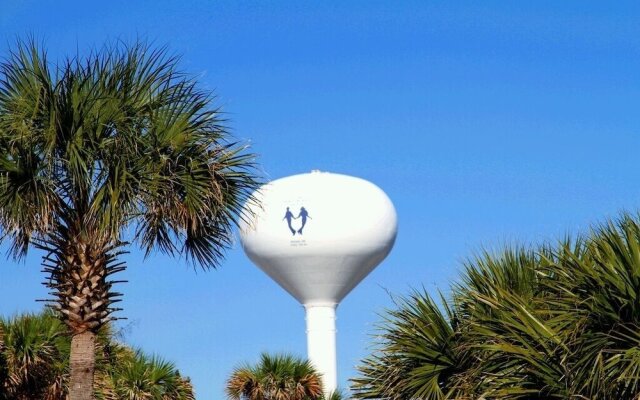 Sedgefield 102 by RedAwning