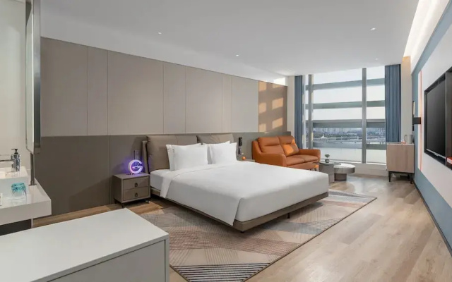 Holiday Inn Express Yangzhou Grand Canal Theatre by IHG