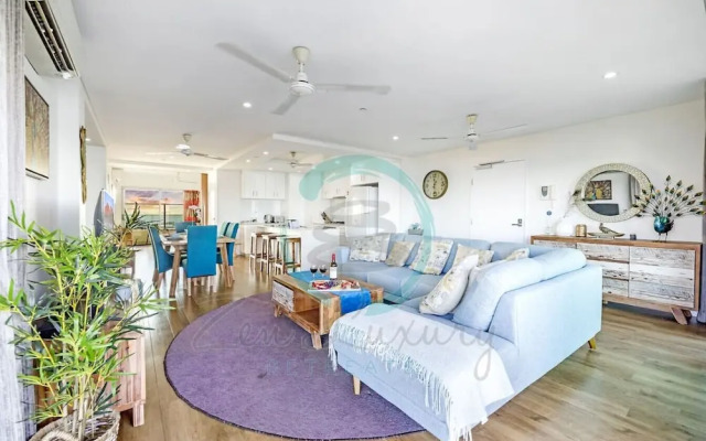 The Lava Lounge Panoramic Rooftop Holiday Retreat