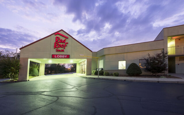 Red Roof Inn Clarksville