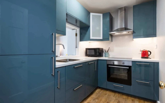 Magnificent 2 Bedroom Flat in Historic Army Barracks