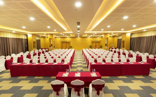 Serene Beach Hotel Danang