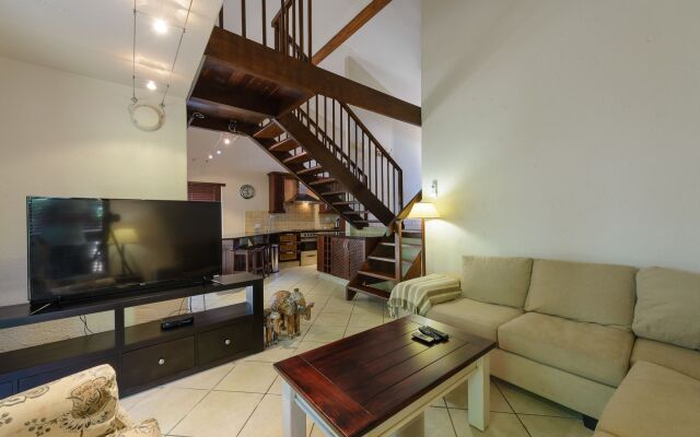 San Lameer Villa Rentals  3207