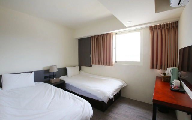 Loosha Hostel