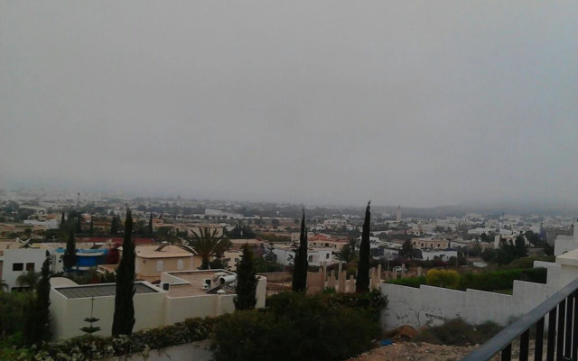 Spacious Comfortable Villa Ref T72024