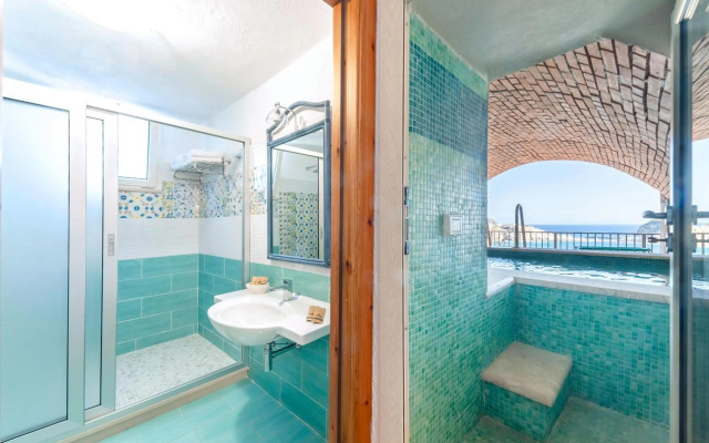 Punta Chiarito Resort