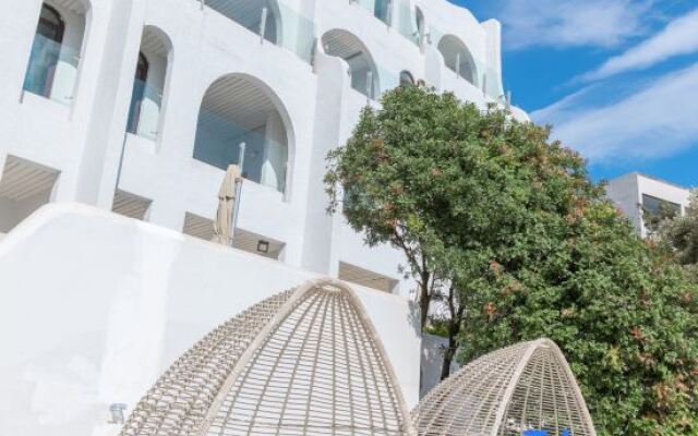 Rousseau homestay in Fuxian Lake