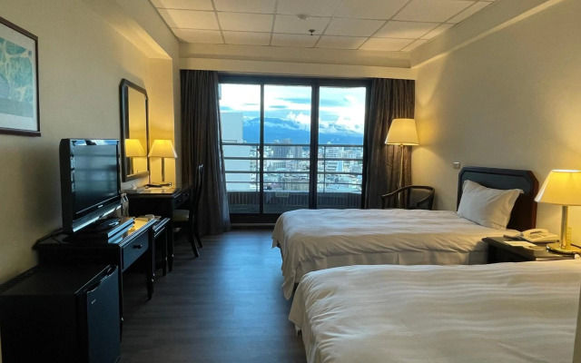 Metro Hotel - Howard Group