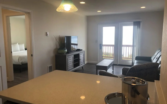 Sailor Jack's Oceanfront Inn