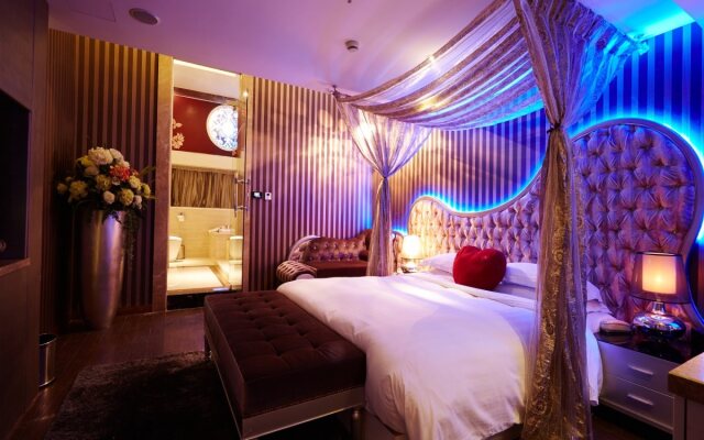 We Love Hotels
