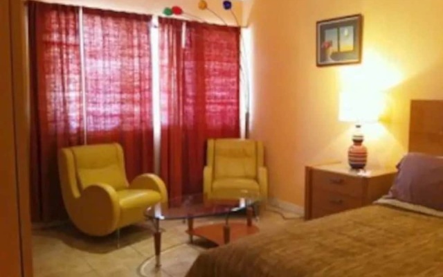 Amazing Apartment,hallandale Beach, Walk to Ocean!