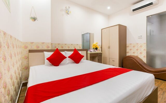 Seven Stars Hotel by OYO Rooms