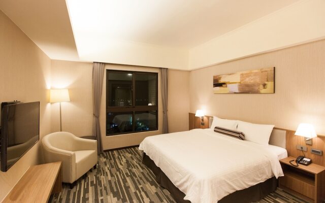 F Hotel Chipen