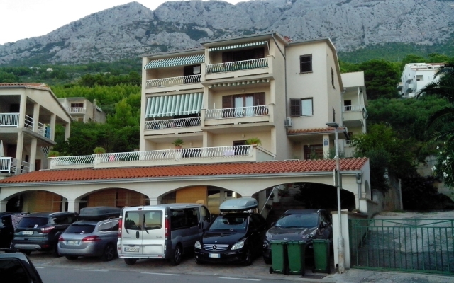 Apartment Nada - close to the sea and sea view A1 Brela, Riviera Makarska