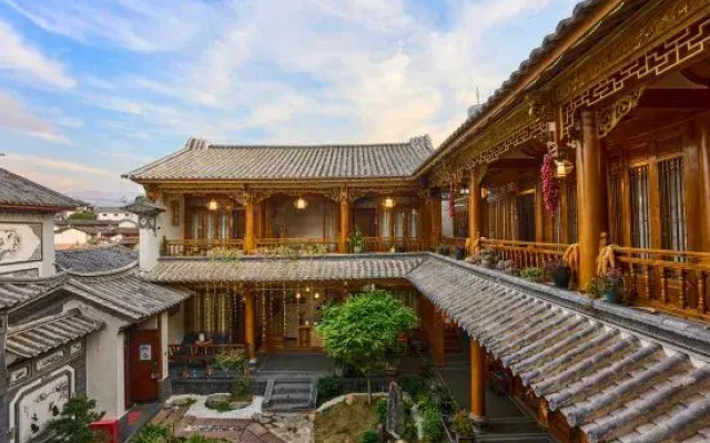 Shaxi Half Homestay