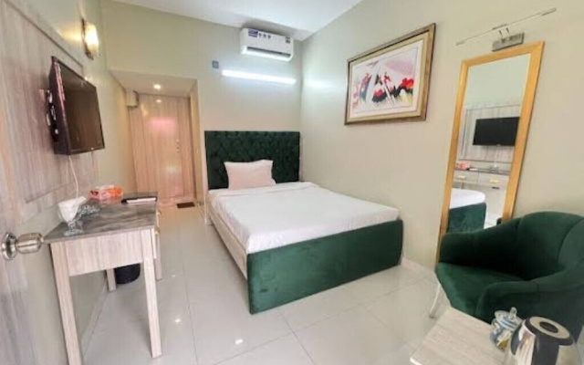 Sky Rooms Hotel